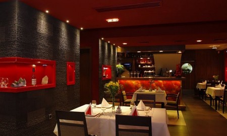 Szőnyi Hotel és Étterem